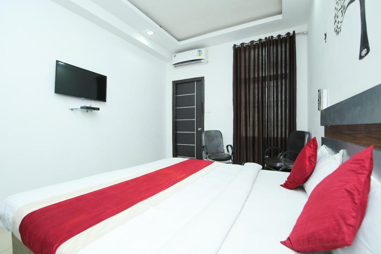 Oyo 3603 White Pearl Hotel Jabalpur Bagian luar foto