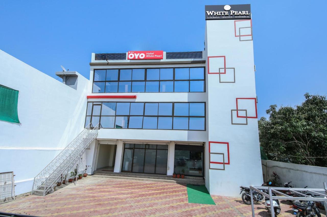 Oyo 3603 White Pearl Hotel Jabalpur Bagian luar foto